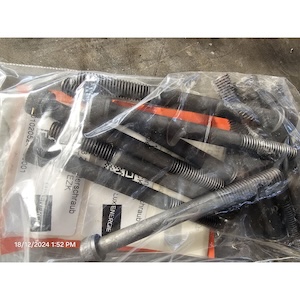 MWM Deutz Cylinder screw